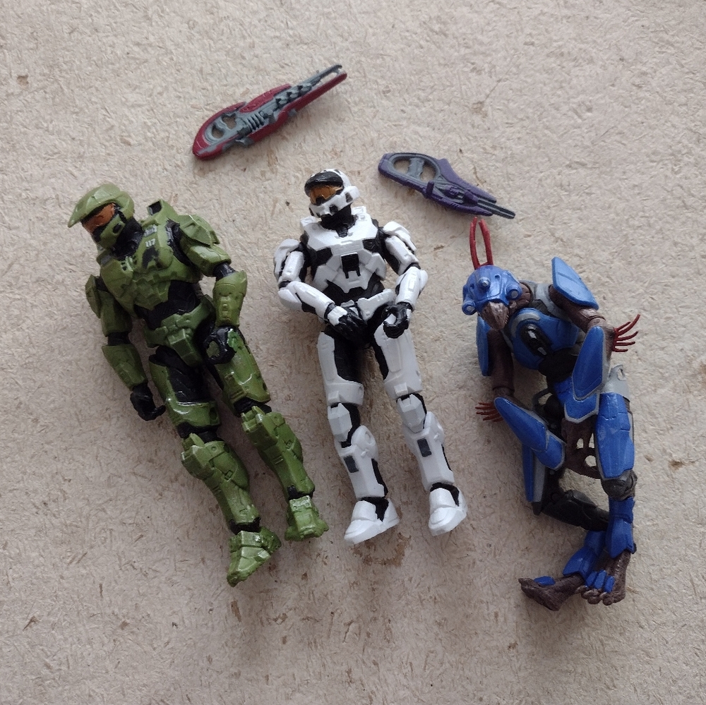 Halo Action Figure Bundle